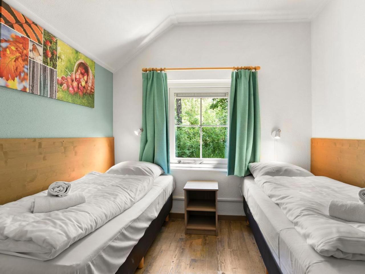 Luxury 4-Person Bungalow In The Holiday Park Landal Twenhaarsveld โฮลเตน ห้อง รูปภาพ