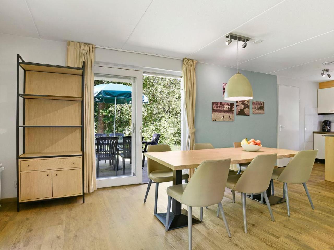 Luxury 4-Person Bungalow In The Holiday Park Landal Twenhaarsveld โฮลเตน ห้อง รูปภาพ